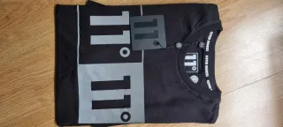 Camiseta Eleven Degrees Talla M Negra