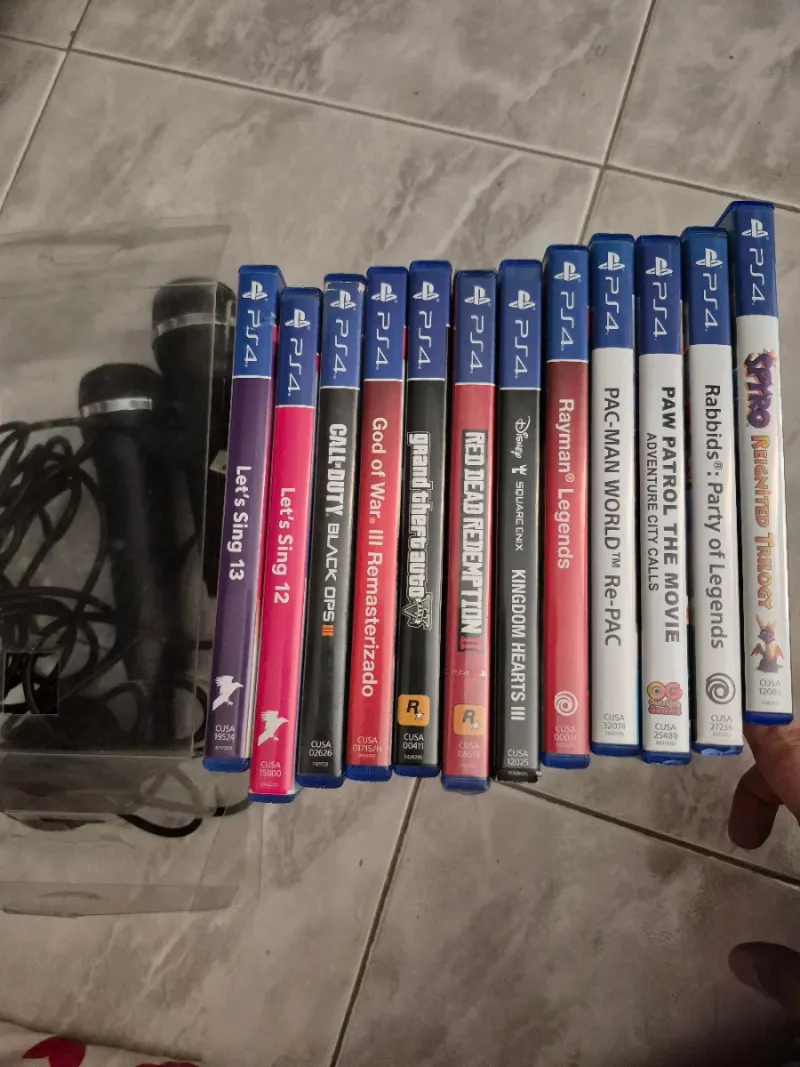 PlayStation 4 (PS4) Negra 1TB + 2 Mandos afbeelding 3