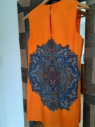 Vestido/Camisola Naranja con Estampado