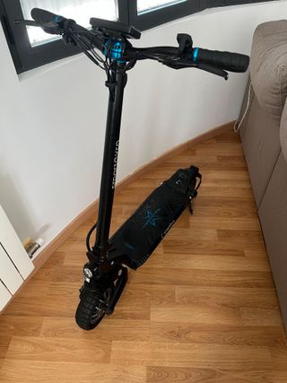 Patinete Eléctrico SmartGyro + Casco de regalo