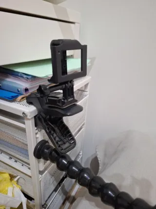 Soporte Flexible GoPro Negro y pinza para go pro