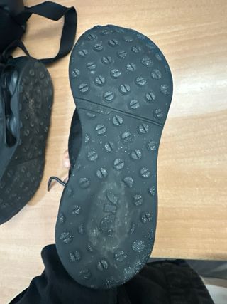 Zapatillas Nike Negras y Grises venta por no usar