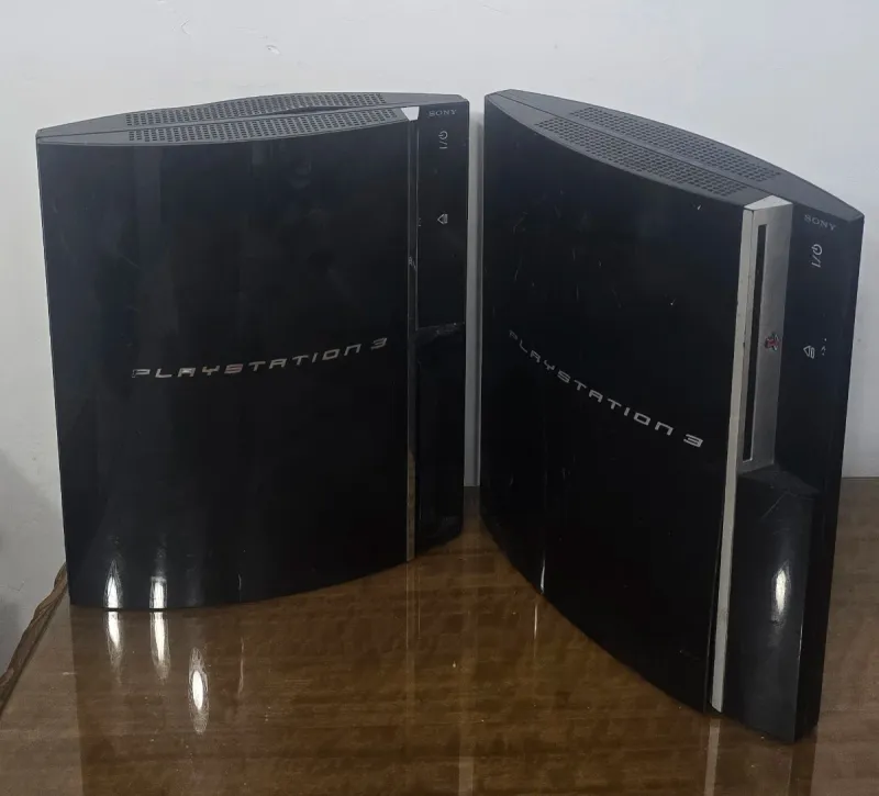 Lote 2 PlayStation 3 sin probar – para piezas
