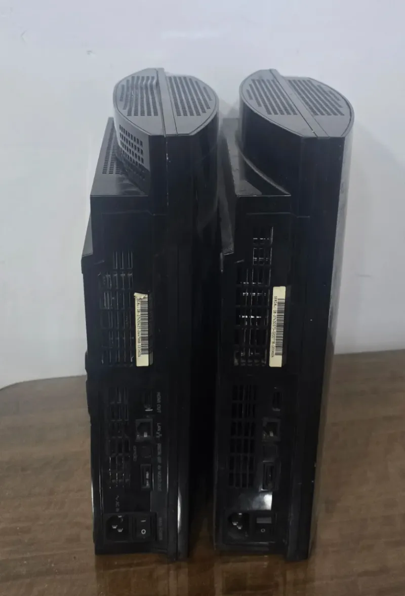 Lote 2 PlayStation 3 sin probar – para piezas afbeelding 2