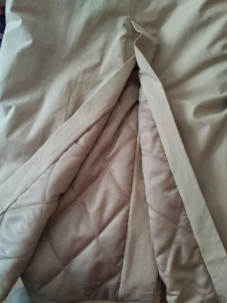 Gabardina larga beige y marrón