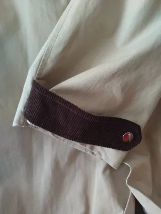 Gabardina larga beige y marrón