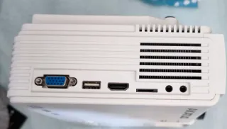 Proyector blanco en perfecto estado