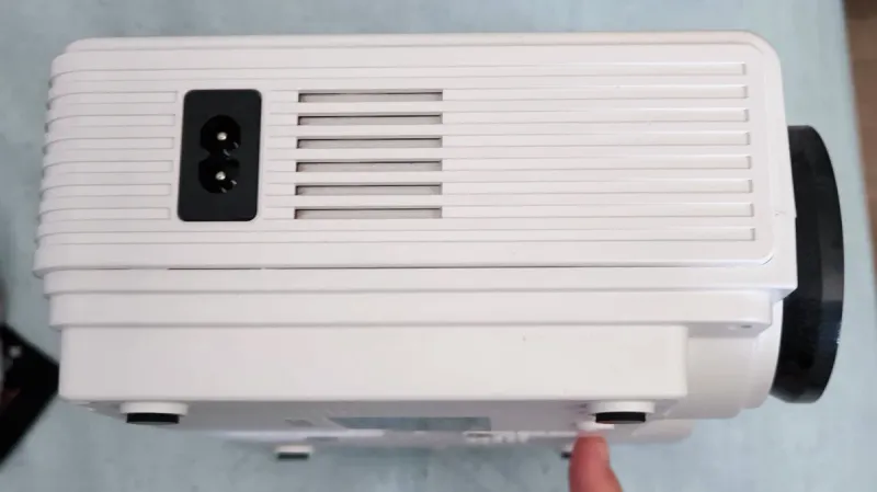 Proyector blanco en perfecto estado afbeelding 7
