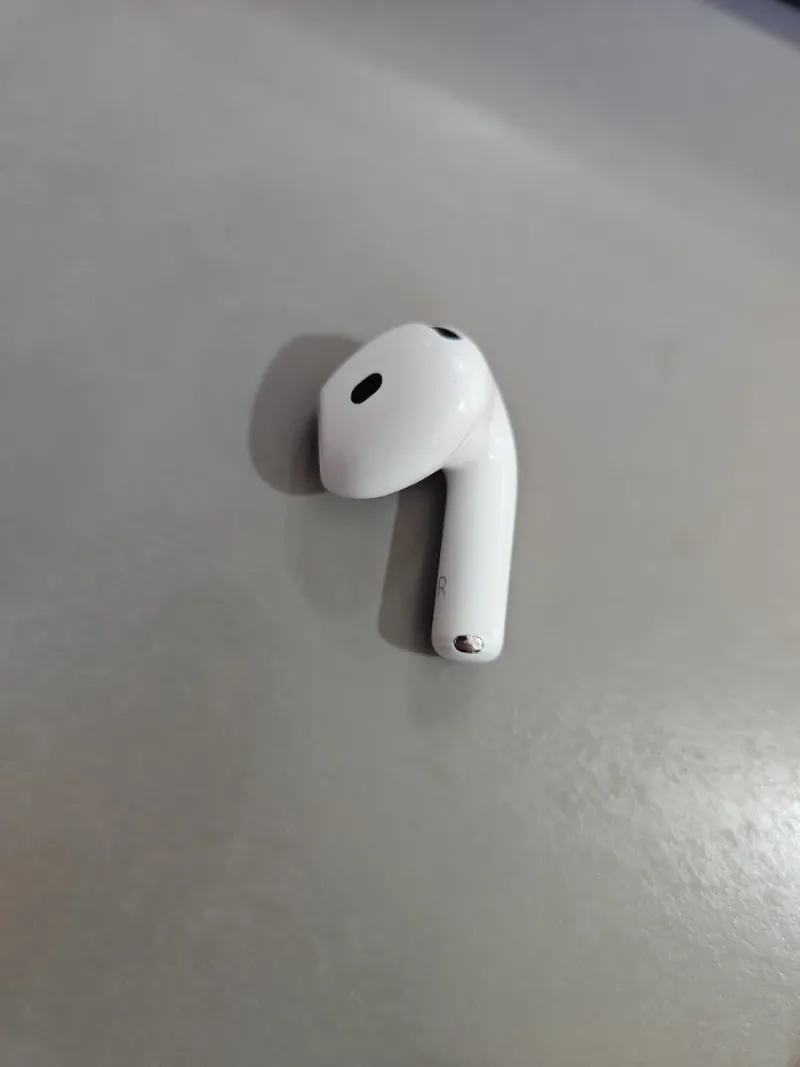 Airpods 4 A3055 Derecho