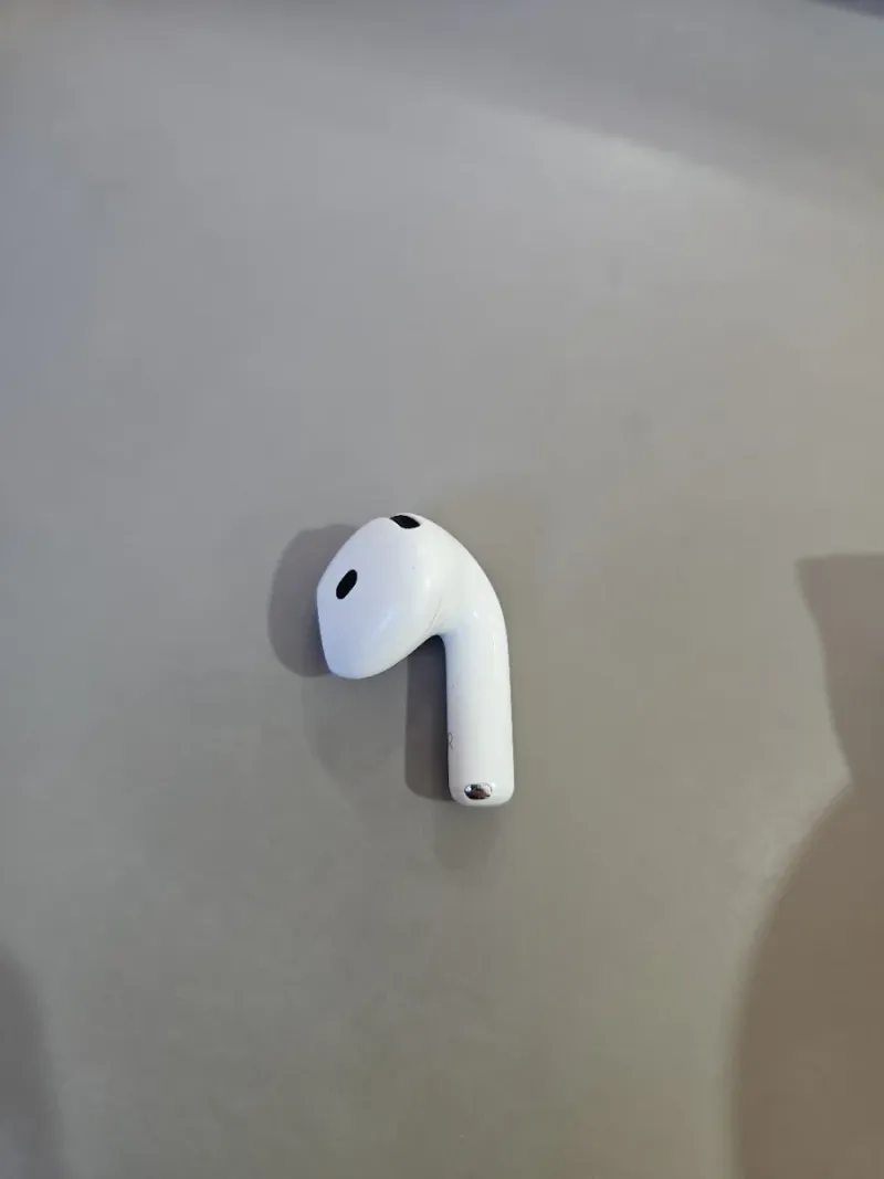 Airpods 4 A3055 Derecho afbeelding 4
