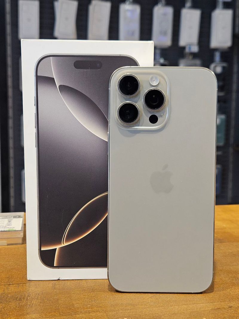 IPHONE 16 PRO MAX 256GB TITANIUM 100% BATERIA