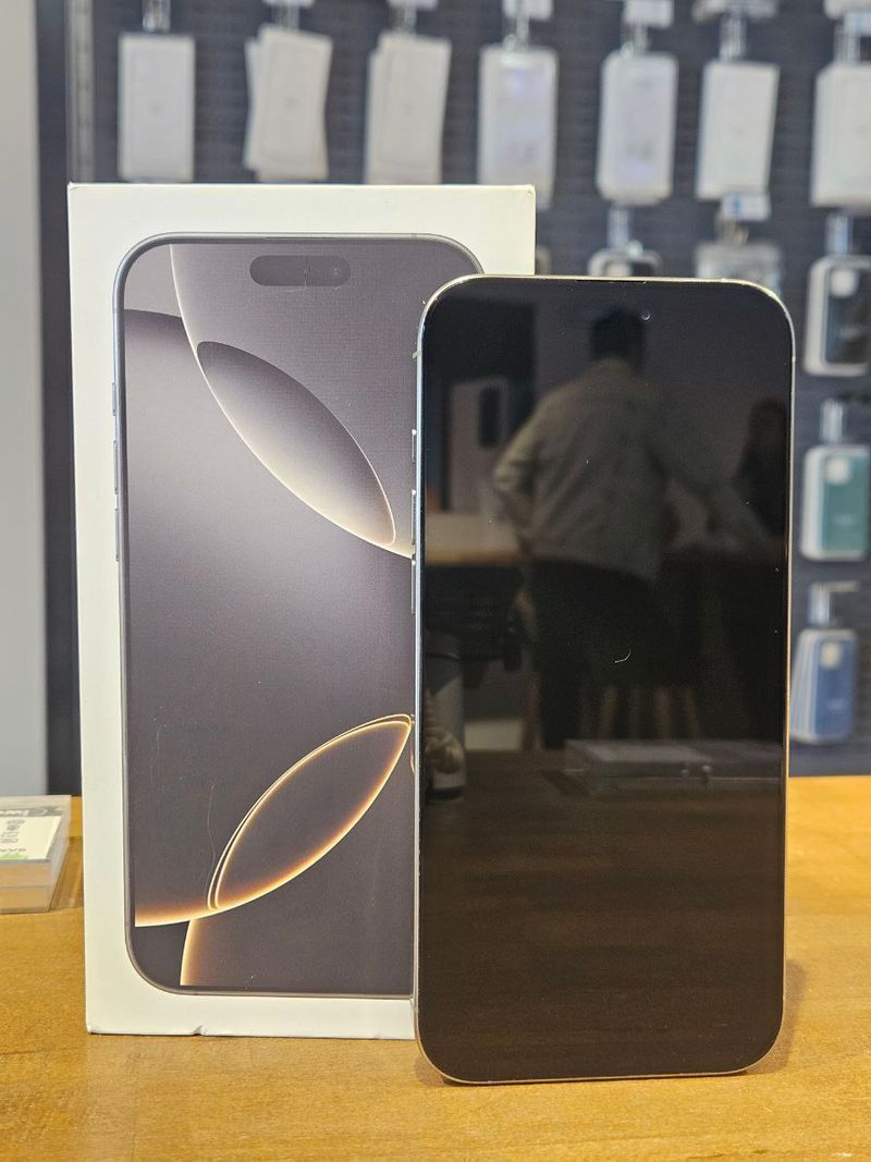 IPHONE 16 PRO MAX 256GB TITANIUM 100% BATERIA afbeelding 2