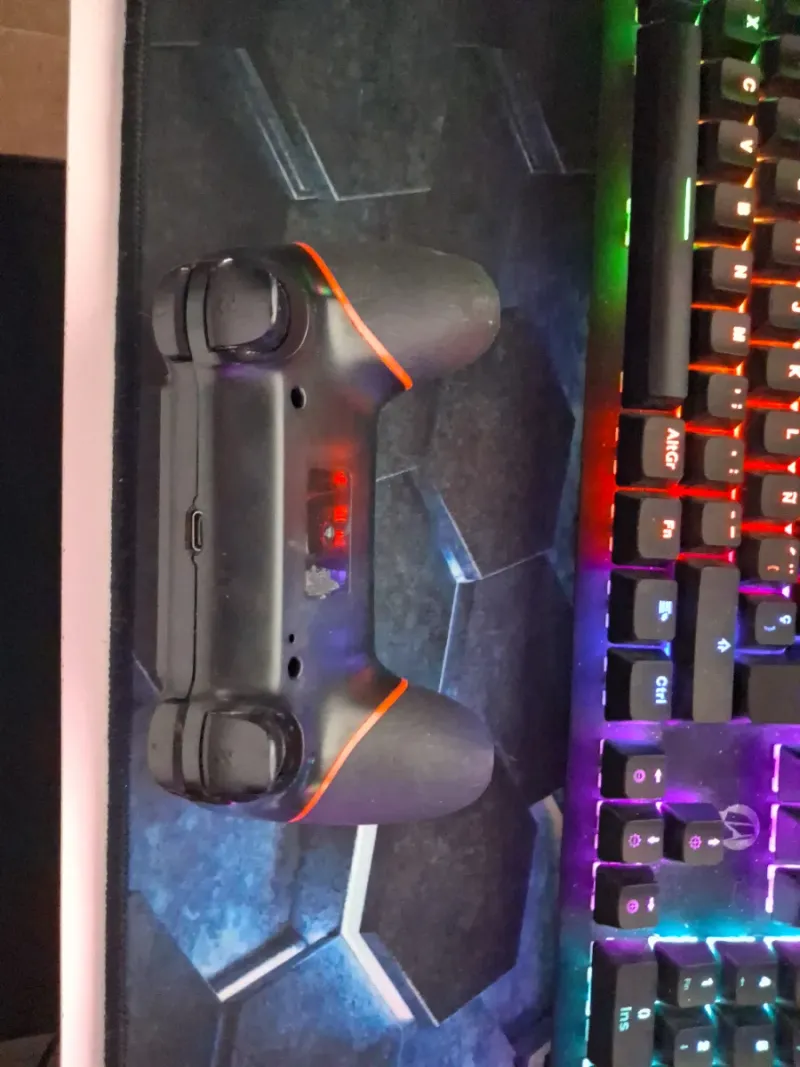 Mando PS4 Negro con detalles naranjas afbeelding 2