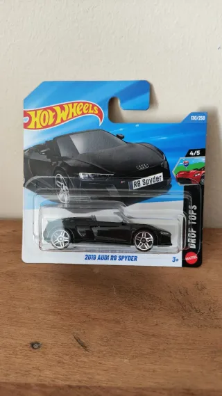 Hot Wheels 2019 Audi R8 Spyder Drop Tops