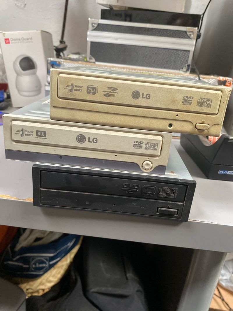 3 Grabadoras DVD LG