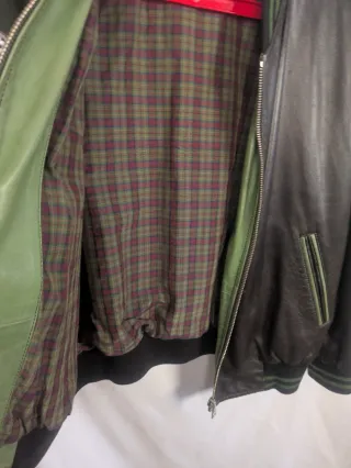 Cazadora bomber cuero negra y verde