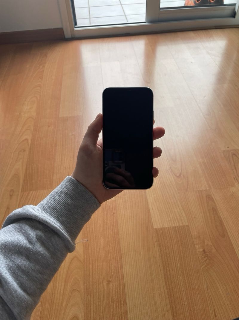 iPhone XR Blanco afbeelding 5