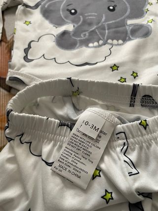 Conjunto bebé elefante y estrellas