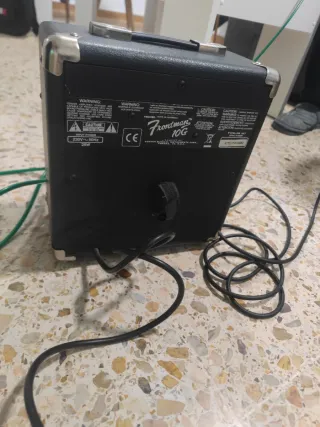 Amplificador Fender Frontman 10G