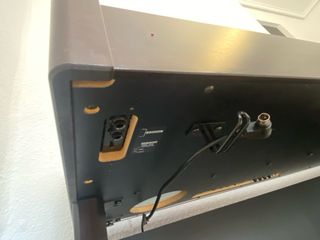 Piano Digital Yamaha Clavinova Marrón Oscuro