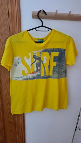 Lote 12 camisetas, 2 sudaderas y una chaqueta