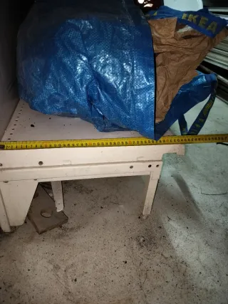 Estantería modular metálica y plástica