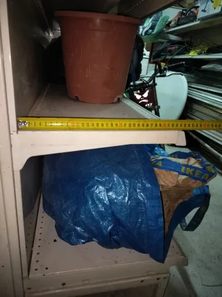 Estantería modular metálica y plástica