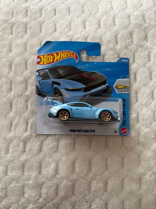 Hot Wheels Ford Mustang GTD Azul Dorado