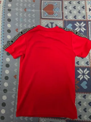 Camiseta MCKENZIE niño Talla M. 10-12 años.