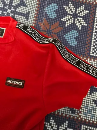 Camiseta MCKENZIE niño Talla M. 10-12 años.