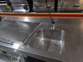 Fregadero Infrico con Congelador Integrado