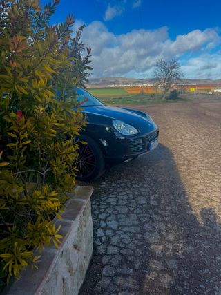Porsche Cayenne Negro