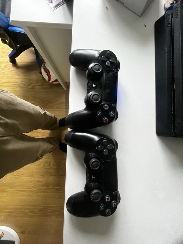 2 Mandos Sony PS4