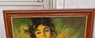 Cuadro mujer con granadas