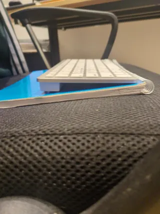 Teclado Bluethooth Inglés Plata