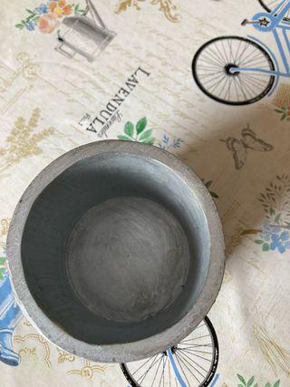 Joyero plateado con angel leyendo