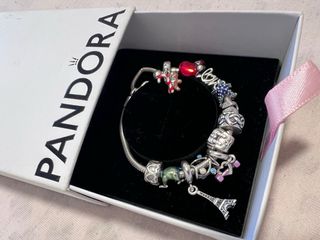 Pulsera Pandora con 12 charms