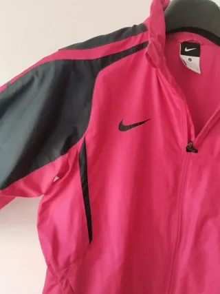 Chaqueta Nike FC Barcelona Fucsia y Negra