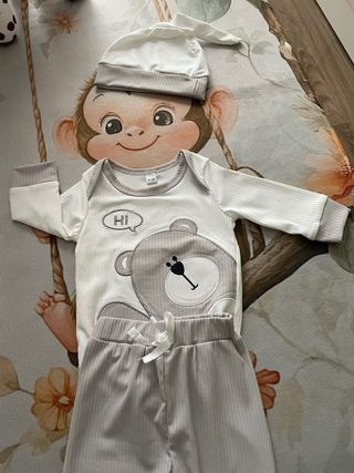 Conjunto bebé oso pijama y gorro