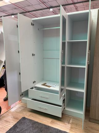 Armario 4 puertas verde con espejos