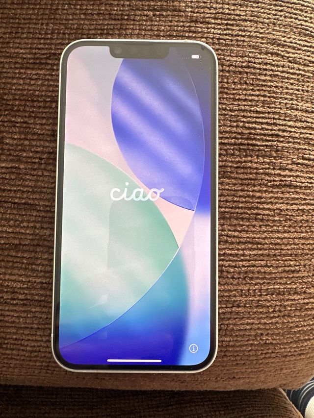 iPhone 16e Apple