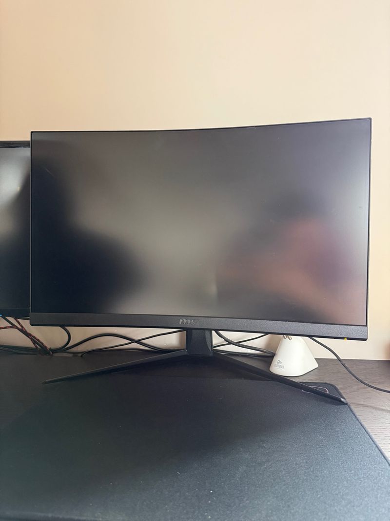 Monitor Curvo MSI G24C6 24 144Hz
