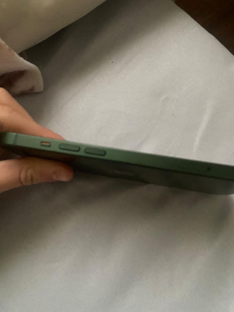iPhone 13 Verde afbeelding 2
