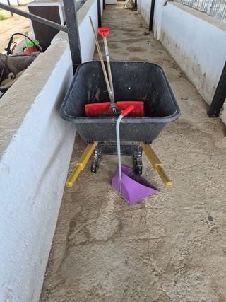 Jardinería y jaulas para perros