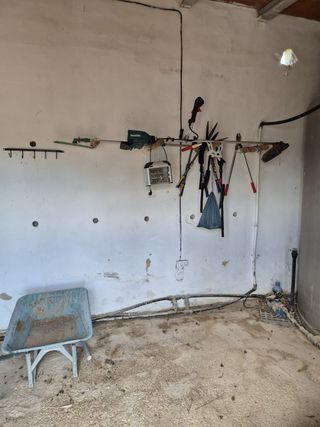 Jardinería y jaulas para perros