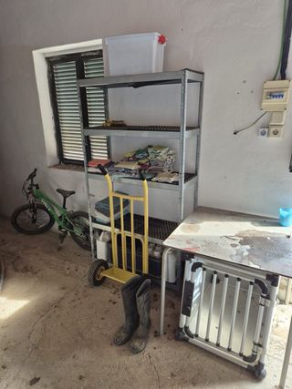 Jardinería y jaulas para perros