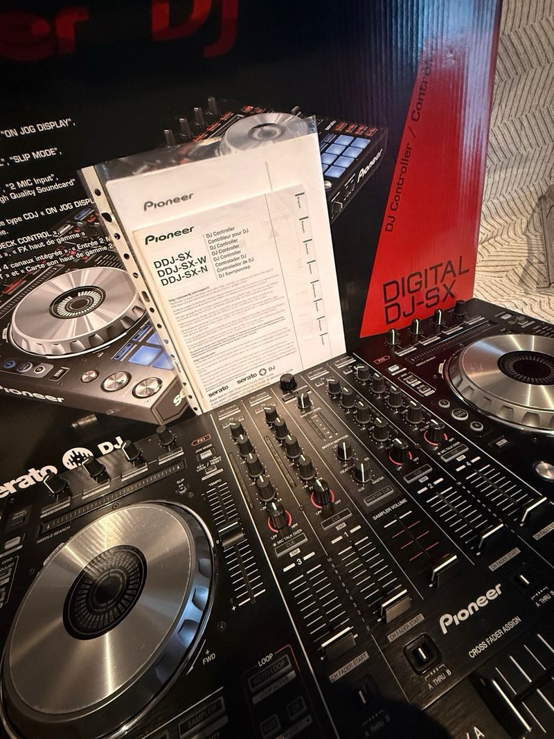 Pioneer DDJ-SX Controlador DJ afbeelding 8