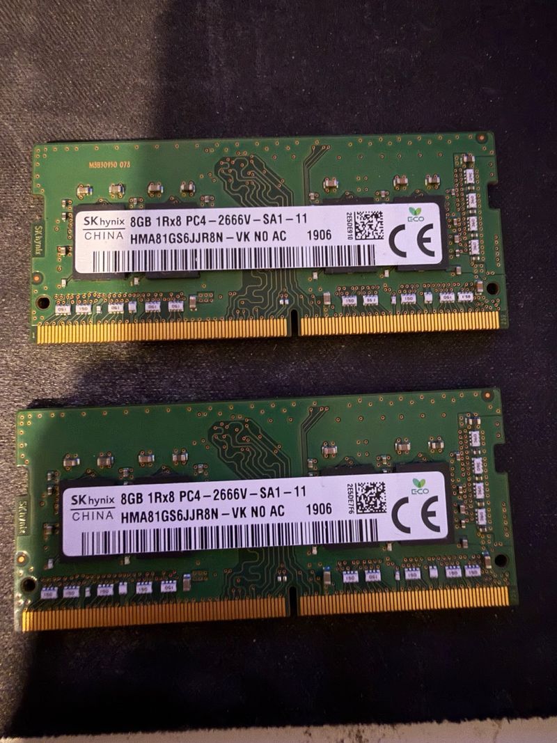 2 x SK hynix 8GB= 16Gb DDR4 PC4-2666V Módulo RAM