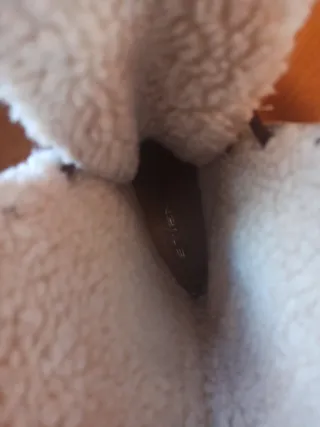 Botas de ante media caña con cordones