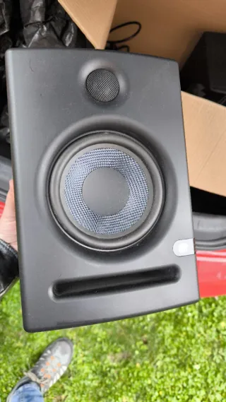 Altavoces Presonus Eris 5"